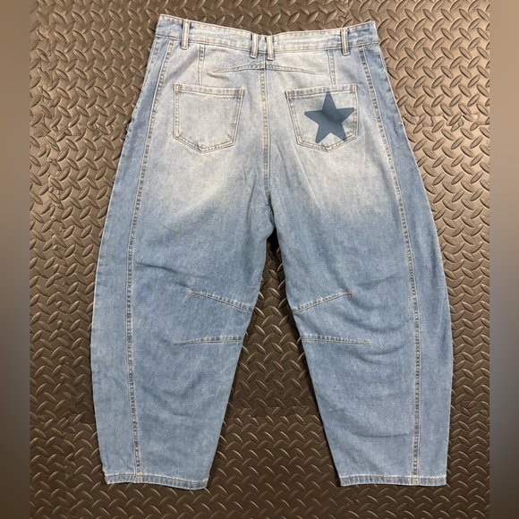 Y2K Style Star Print Barrel Jeans Women’s Medium Cropped Statement Denim - Picture 9 of 11